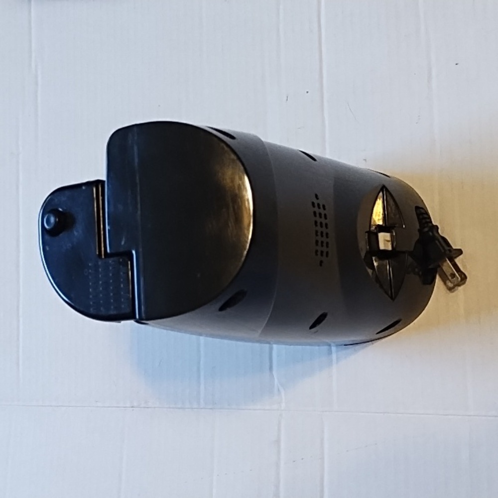Bella Black Electric Can Opener - Picture 7 of 8